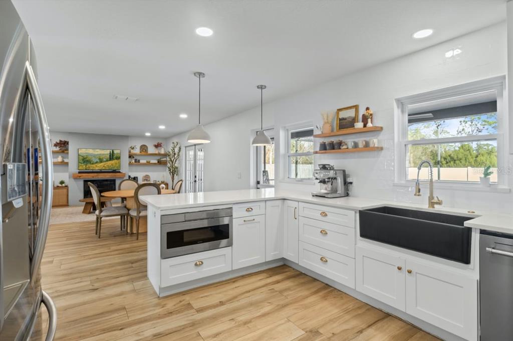 673 Red Pepper Loop Chuluota, FL 32766 - Photo 7 of 32