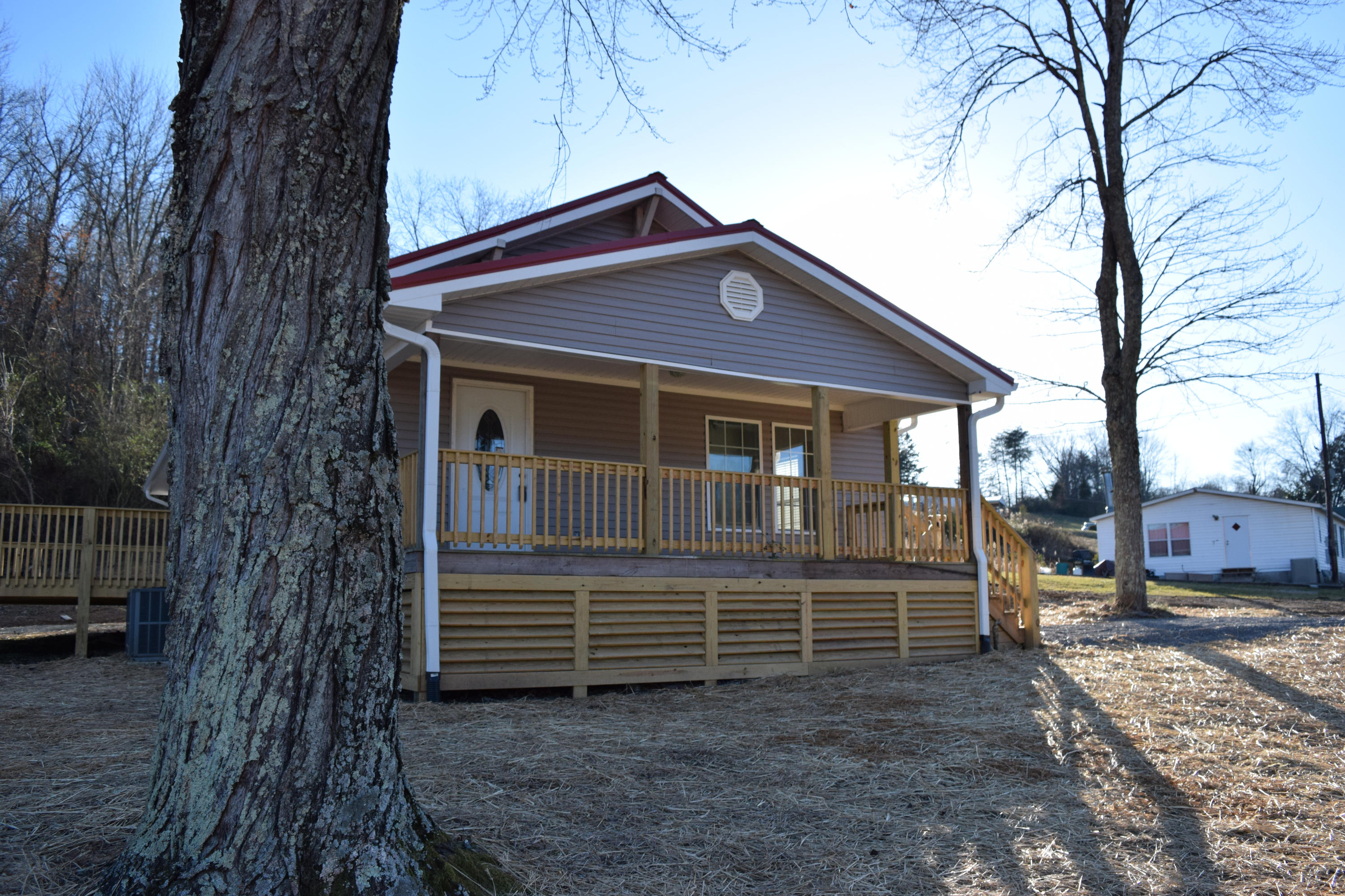 101 Foster Road Lenoir City, TN 37771 - Photo 4 of 28 DSC_0666