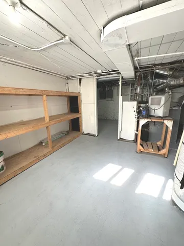 $1,100 | 408 South Gardiner Avenue, Unit 2, Rockford, IL 61104