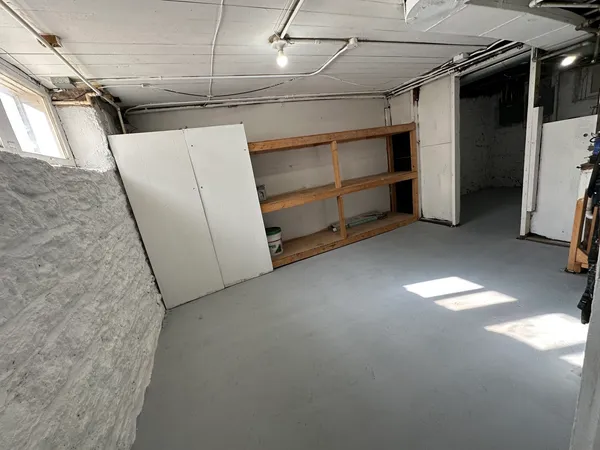 $1,100 | 408 South Gardiner Avenue, Unit 2, Rockford, IL 61104