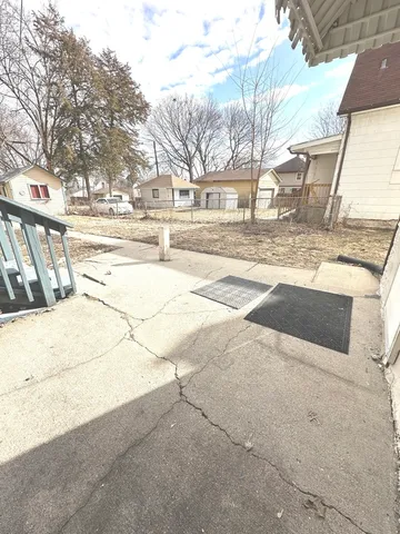 $1,100 | 408 South Gardiner Avenue, Unit 2, Rockford, IL 61104