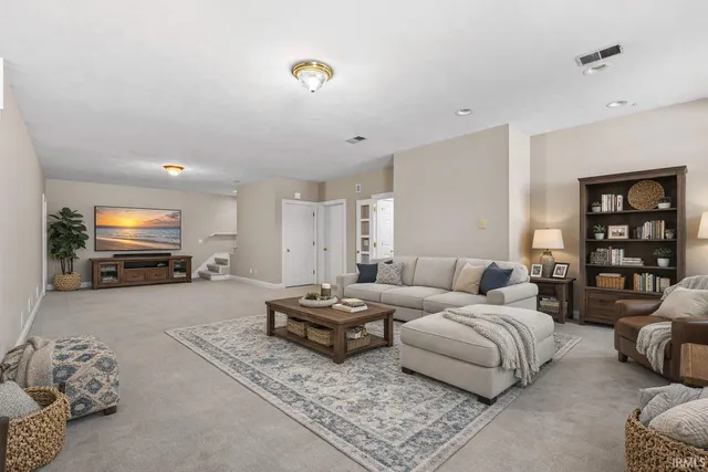 $475,000 | 1773 West Russell Avenue, Warsaw, IN 46580