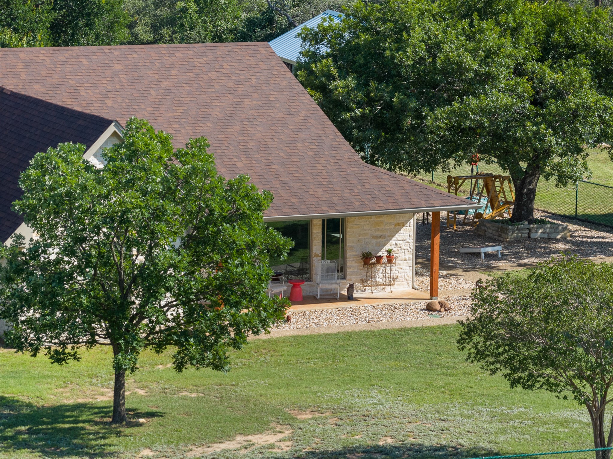 3340 Briggs Road Killeen, TX 76549 - Photo 35 of 40 a front view of a house with garden