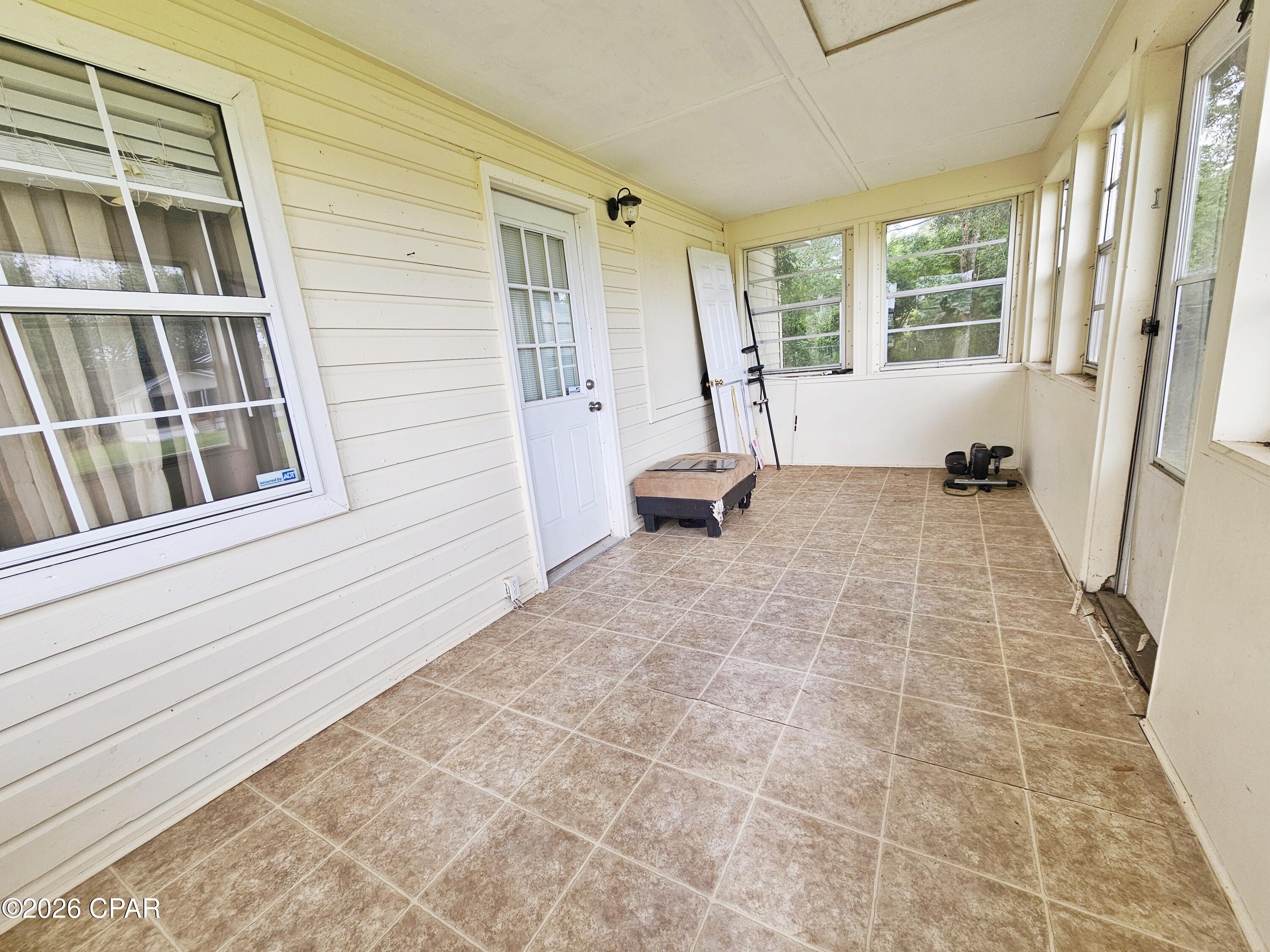 6915 Oak Street Grand Ridge, FL 32442 - Photo 7 of 14 Gallery Image 7