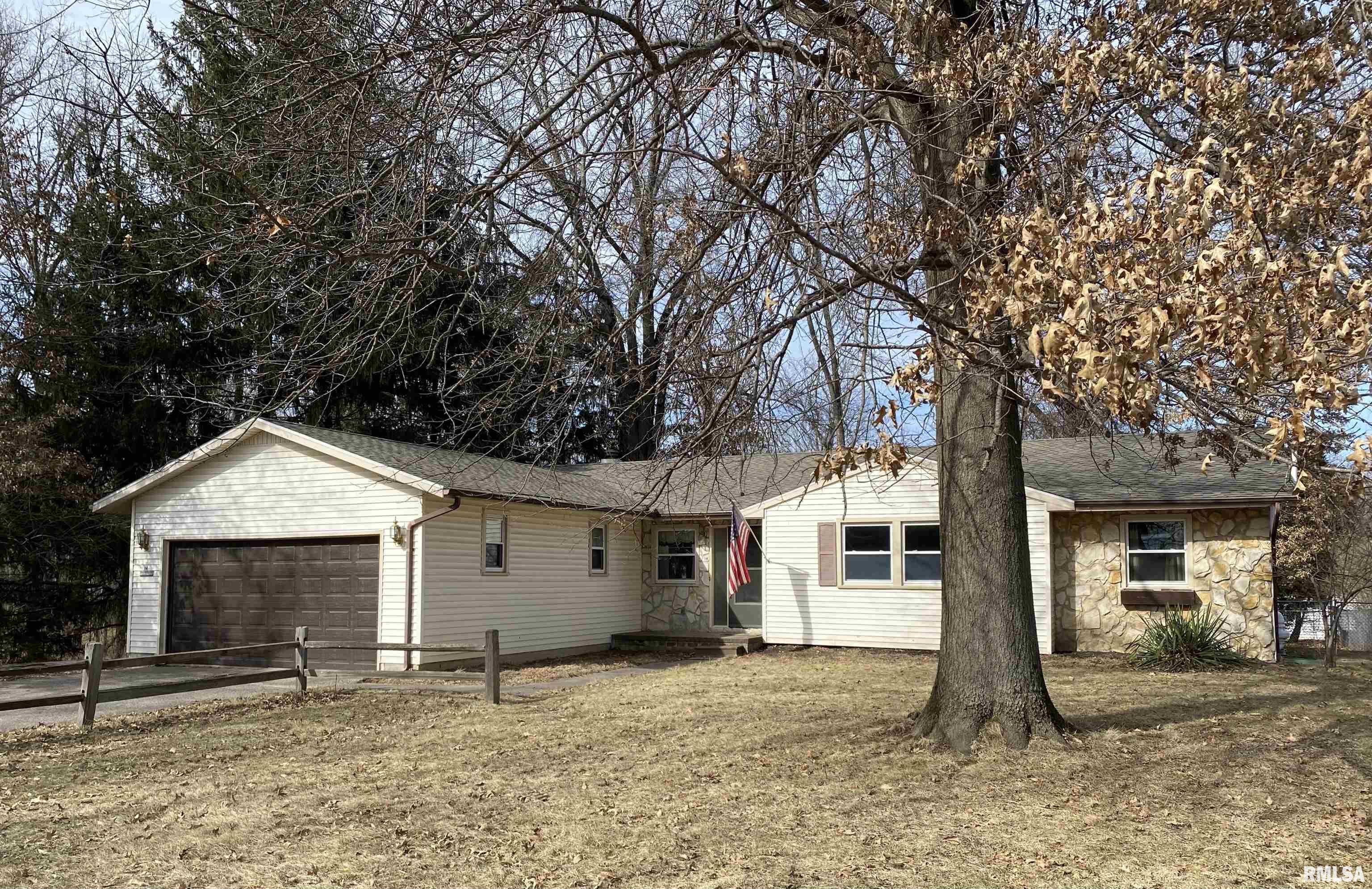 14 Indian Trail Road Macomb, IL 61455 - Photo 1 of 30 Gallery Image 1