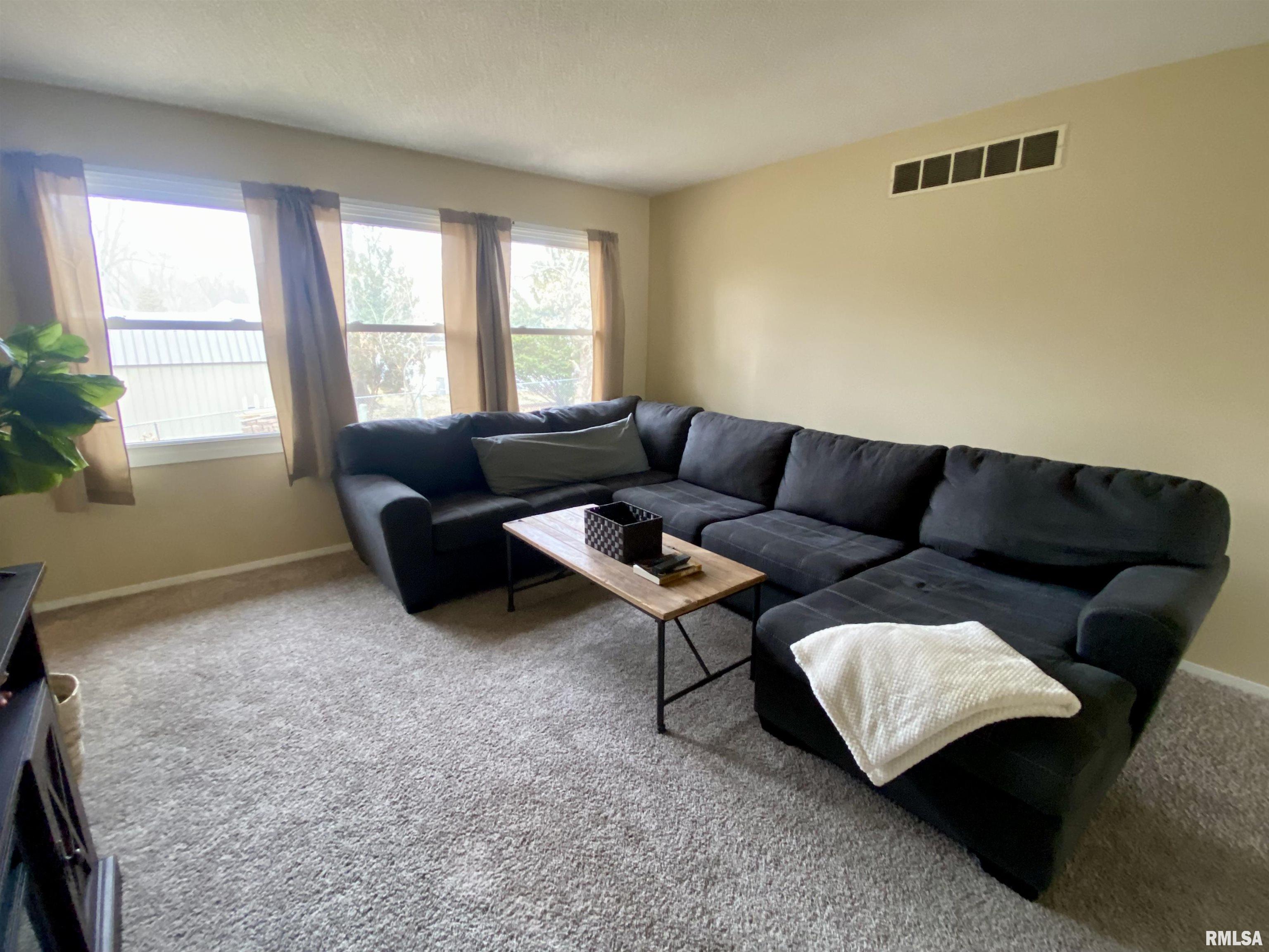 14 Indian Trail Road Macomb, IL 61455 - Photo 11 of 30 Gallery Image 11