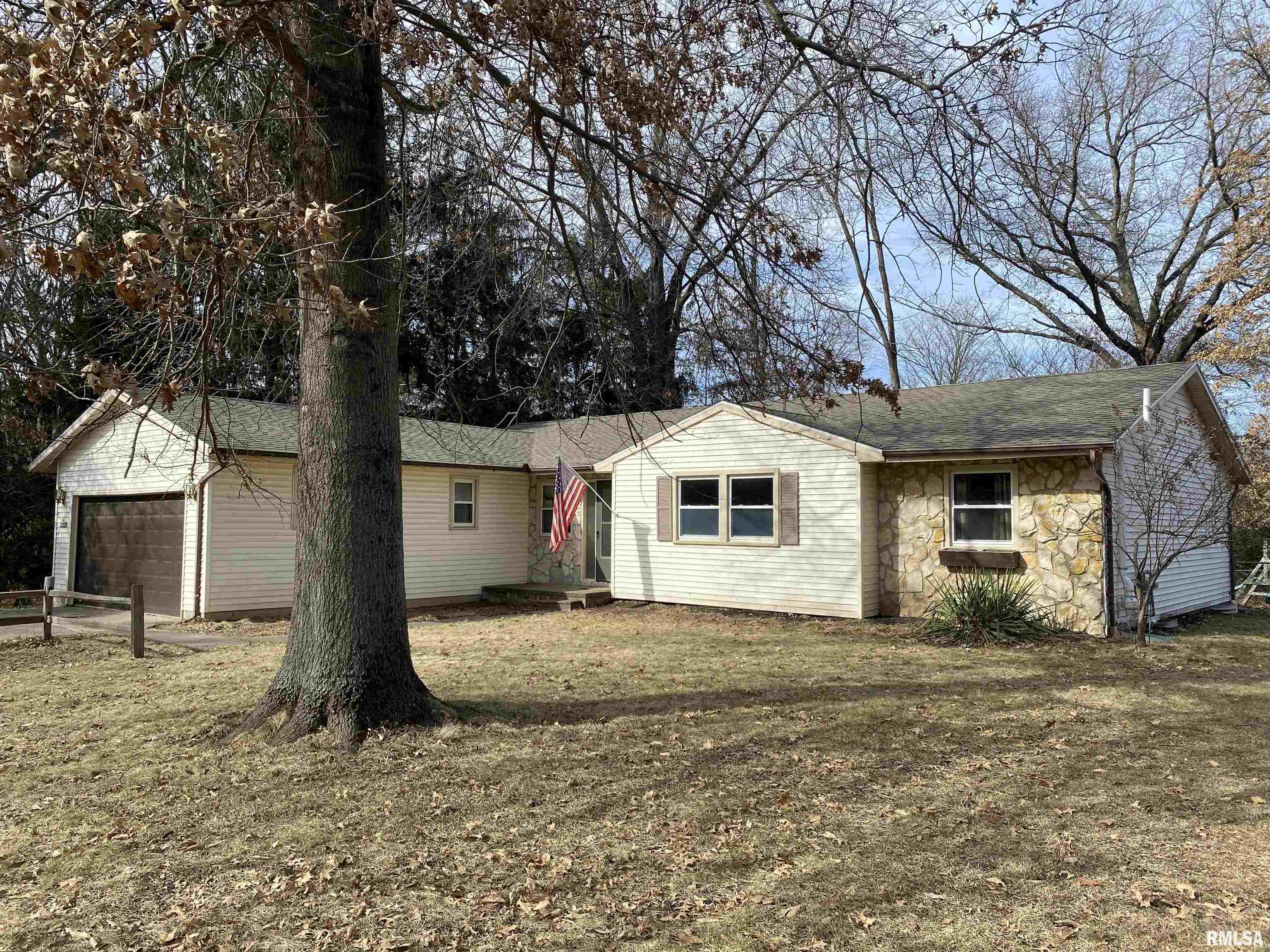 14 Indian Trail Road Macomb, IL 61455 - Photo 2 of 30 Gallery Image 2