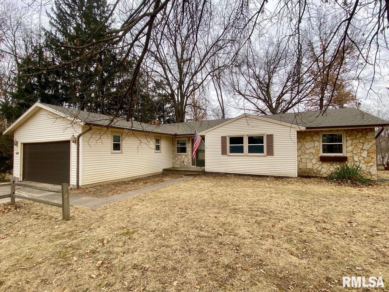 14 Indian Trail Road Macomb, IL 61455 - Photo 3 of 30 Gallery Image 3
