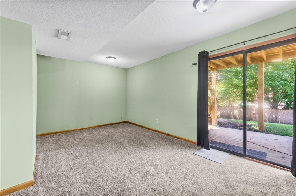 10902 North Harrison Street Kansas City, MO 64155 - Photo 24 of 43 Gallery Image 24