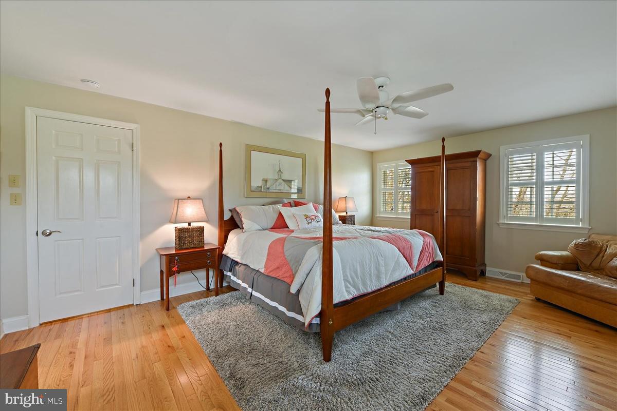 151 Bushong Road Leola, PA 17540 - Photo 25 of 45 Large Master Bedroom