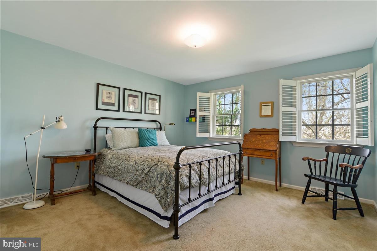 151 Bushong Road Leola, PA 17540 - Photo 32 of 45 Large BR2- Check out the Plantation Shutters!