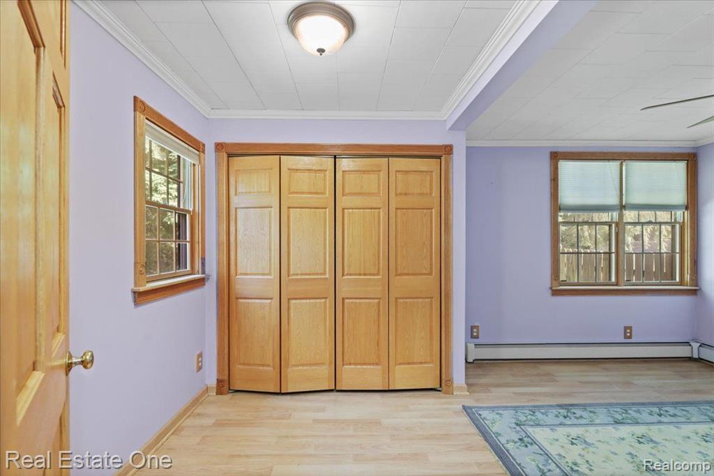 936 Ridge Road Lake Orion, MI 48362 - Photo 23 of 32