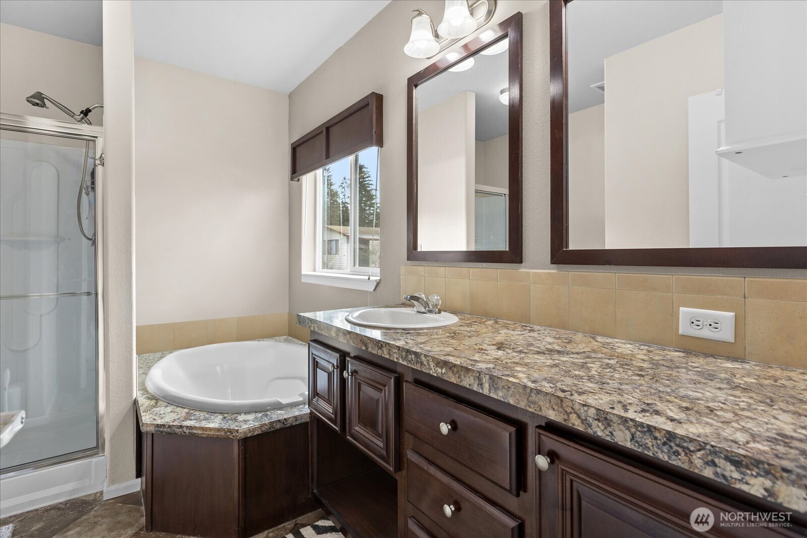 620 112th Street Southeast, Unit 196 Everett, WA 98208 - Photo 14 of 38