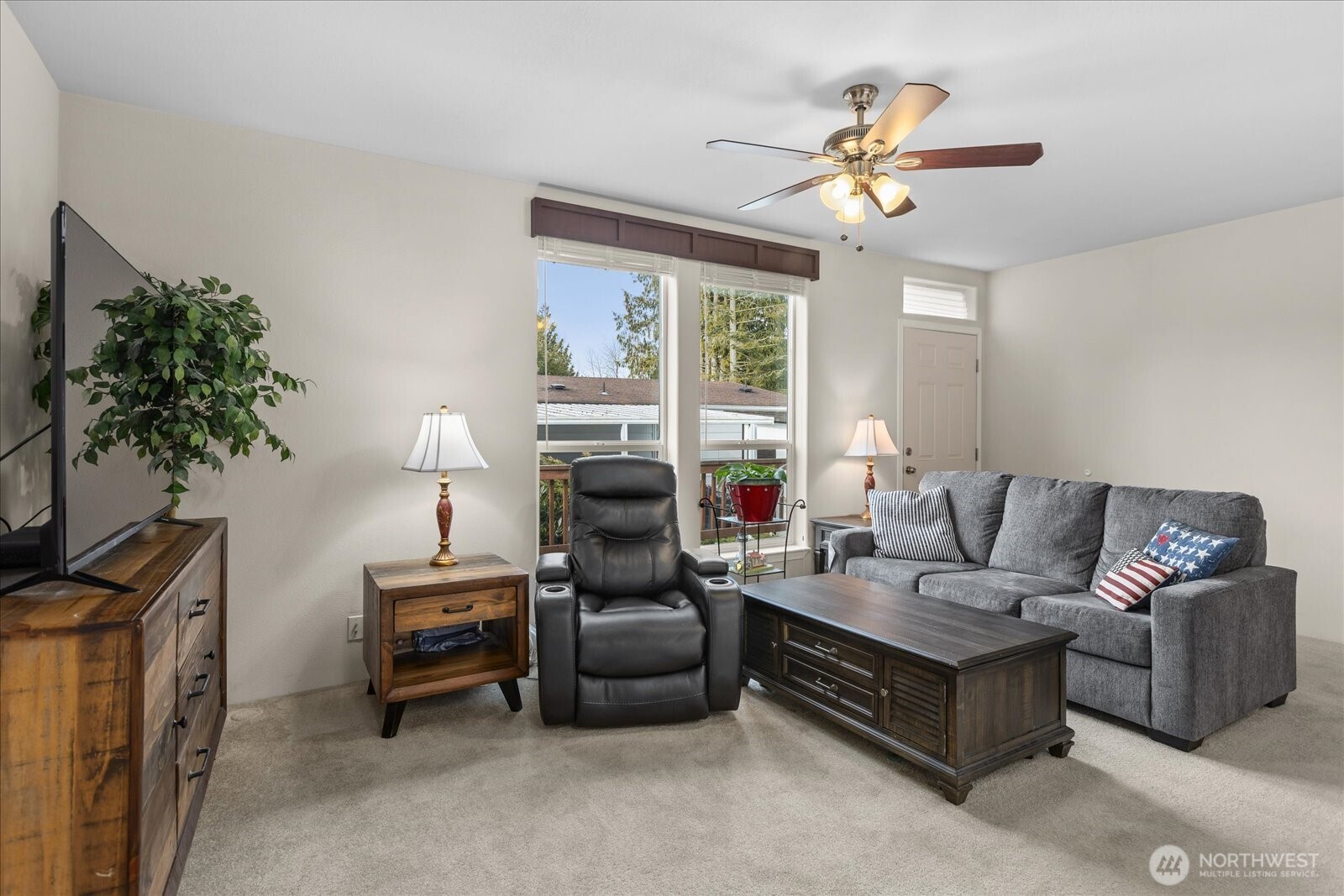 620 112th Street Southeast, Unit 196 Everett, WA 98208 - Photo 4 of 38