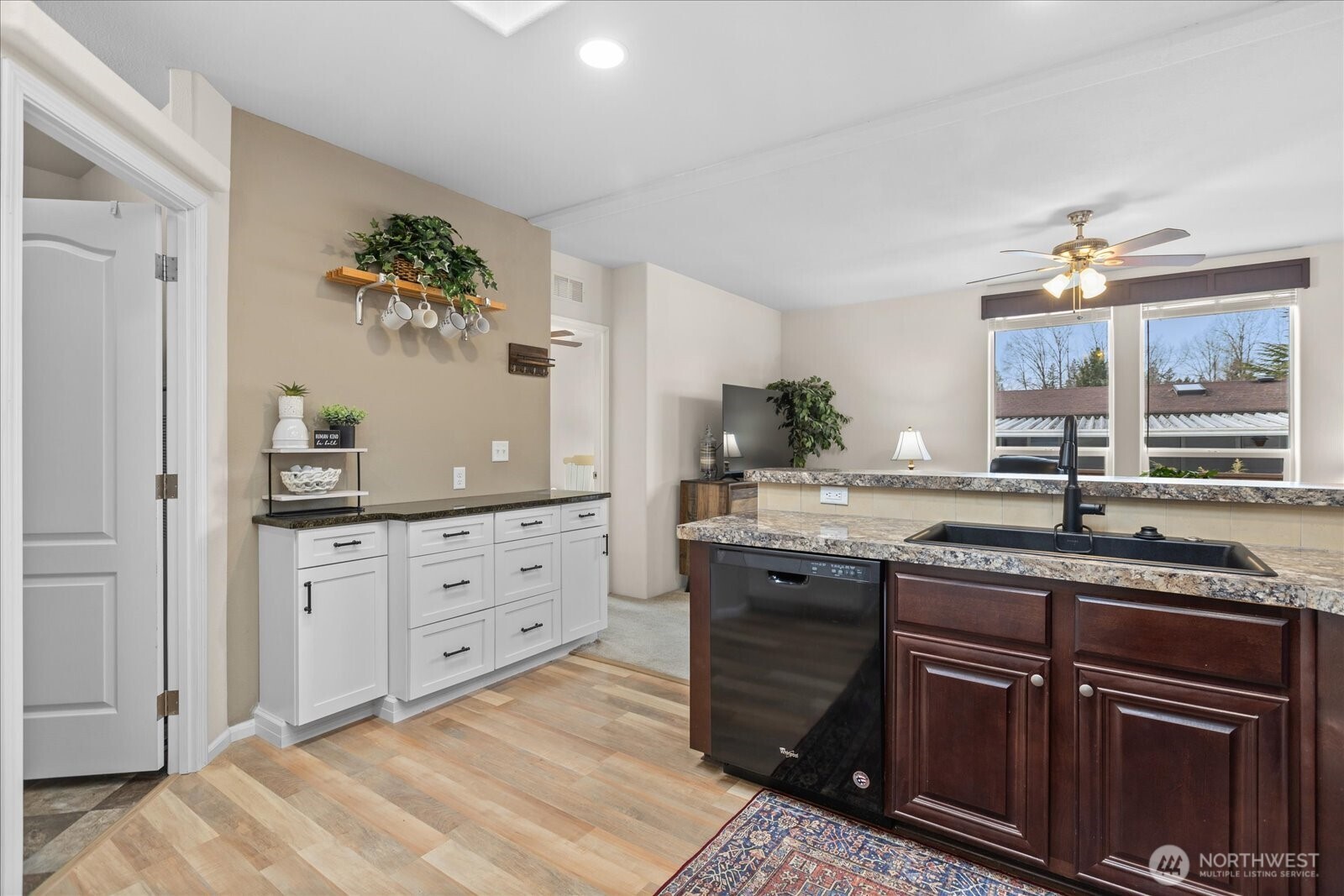 620 112th Street Southeast, Unit 196 Everett, WA 98208 - Photo 8 of 38