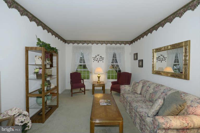 1408 Clearview Road Edgewood, MD 21040 - Photo 3 of 26 a living room with furniture and wooden floor