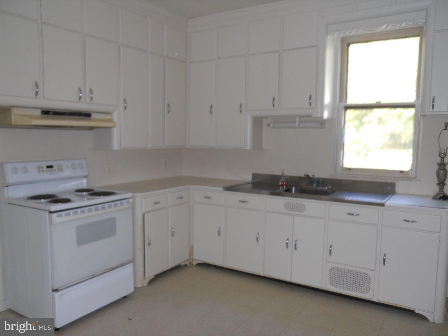 48 South Wyoming Avenue, Unit 1ST R Ardmore, PA 19003 - Photo 10 of 16