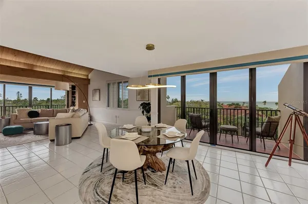 $4,700 | 4900 Ocean Boulevard, Unit 501, Sarasota, FL 34242