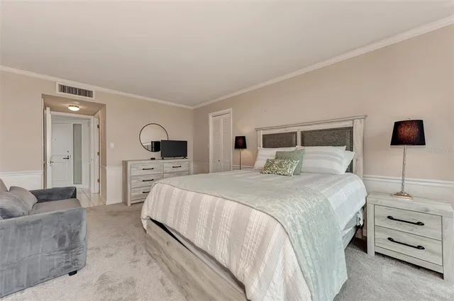 $4,700 | 4900 Ocean Boulevard, Unit 501, Sarasota, FL 34242