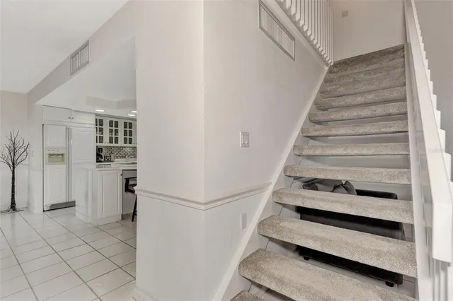 $4,700 | 4900 Ocean Boulevard, Unit 501, Sarasota, FL 34242