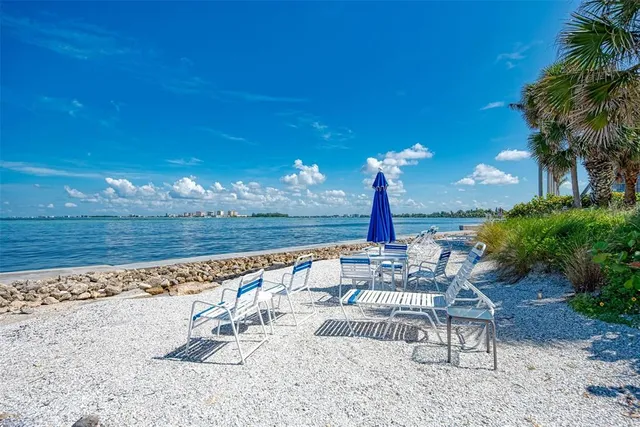 $4,700 | 4900 Ocean Boulevard, Unit 501, Sarasota, FL 34242
