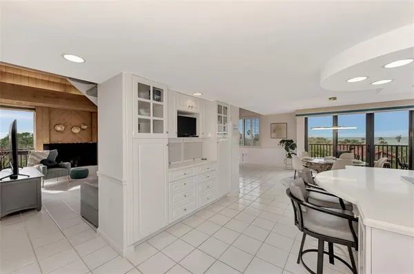 $4,700 | 4900 Ocean Boulevard, Unit 501, Sarasota, FL 34242