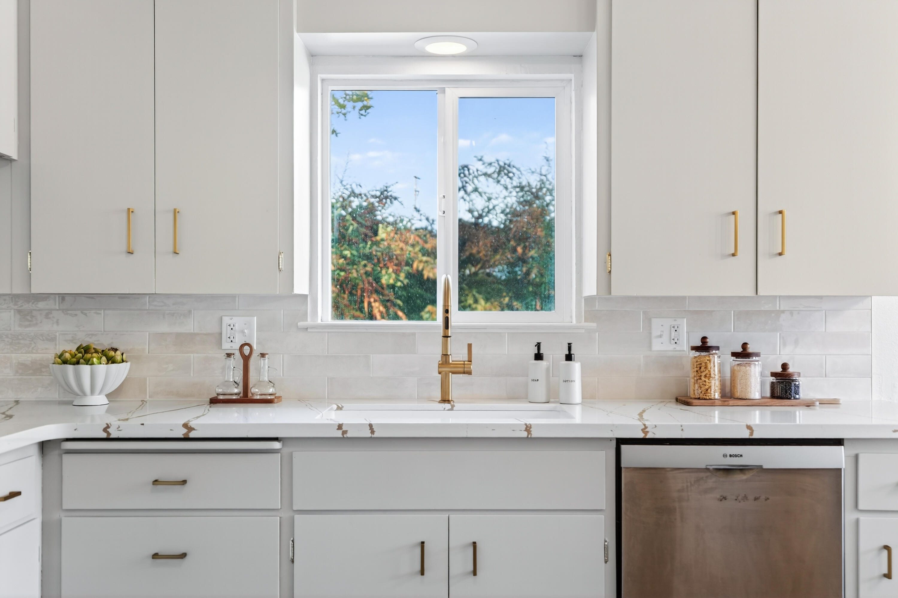 1198 Denton Way Redding, CA 96002 - Photo 19 of 51 1198-denton-09299