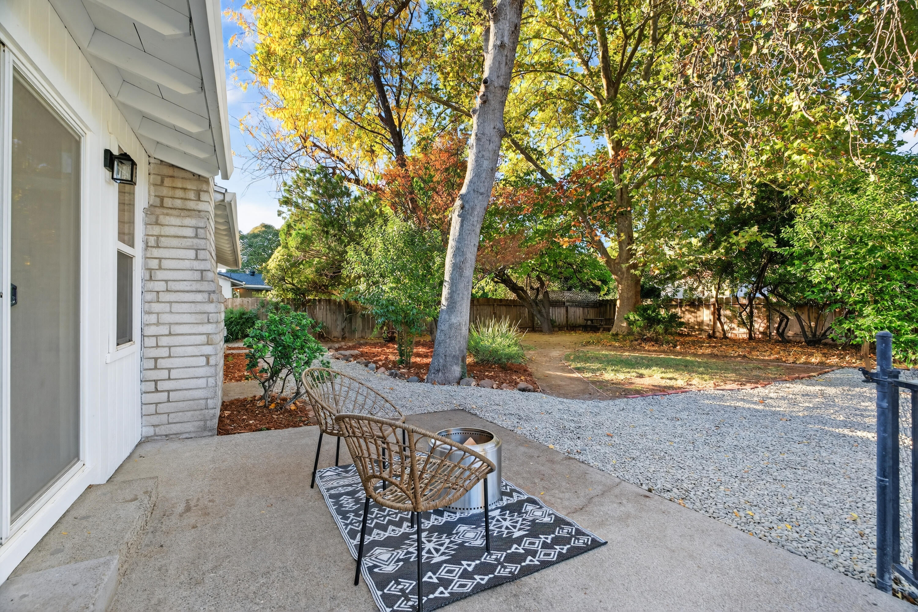 1198 Denton Way Redding, CA 96002 - Photo 43 of 51 1198-denton-09407