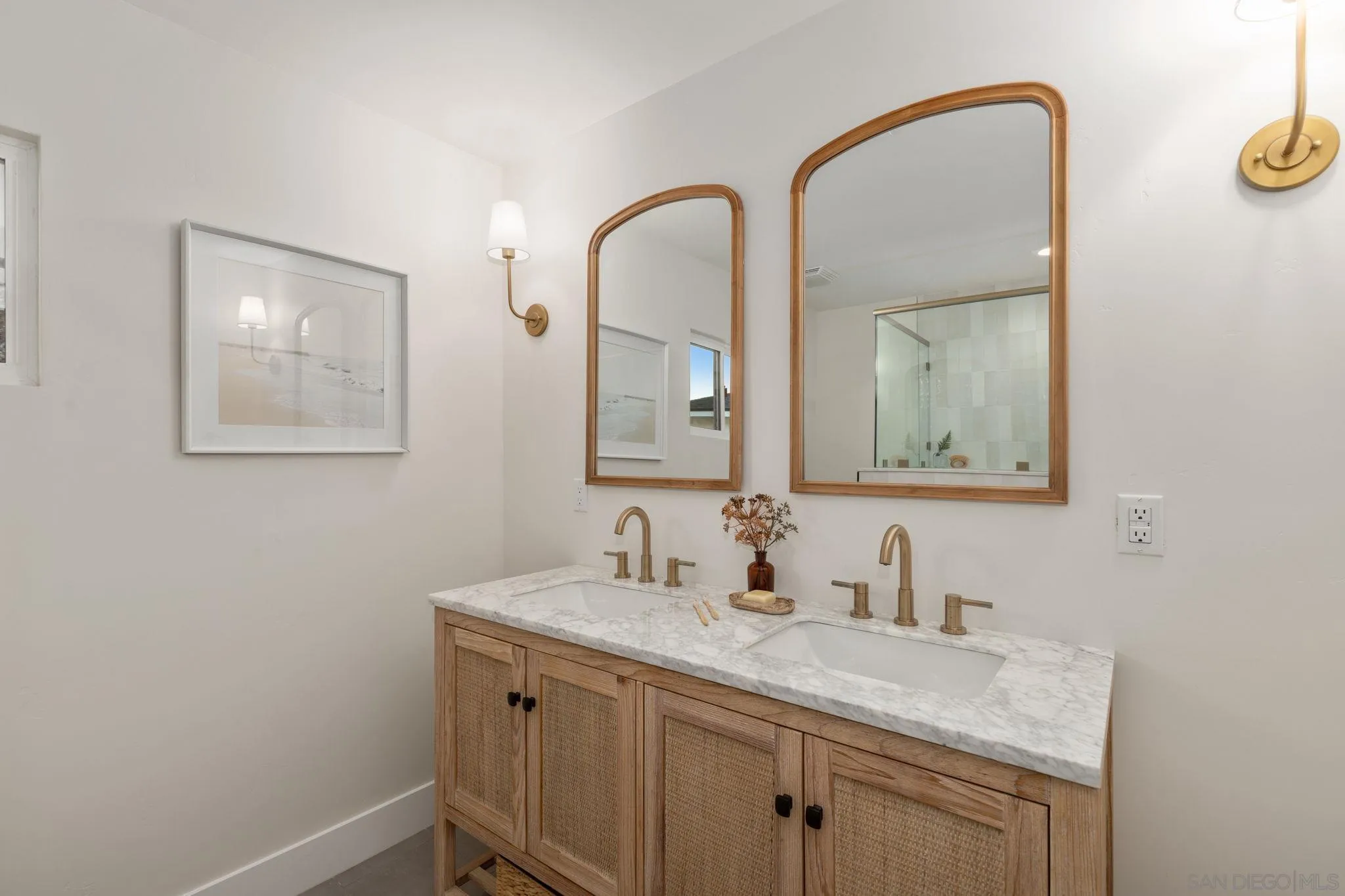 1073 Golden Encinitas, CA 92024 - Photo 24 of 47 Gallery Image 24