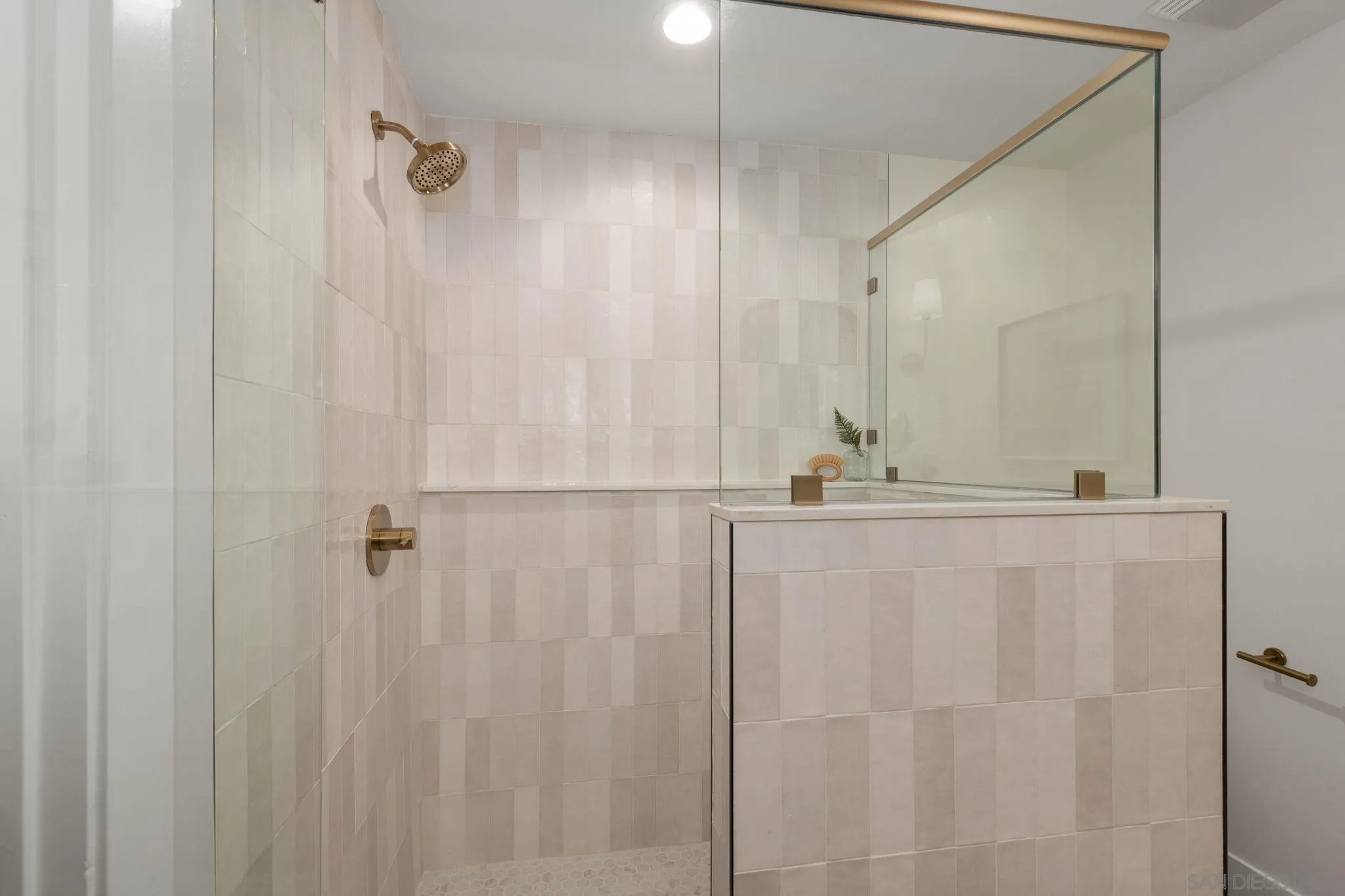 1073 Golden Encinitas, CA 92024 - Photo 25 of 47 Gallery Image 25