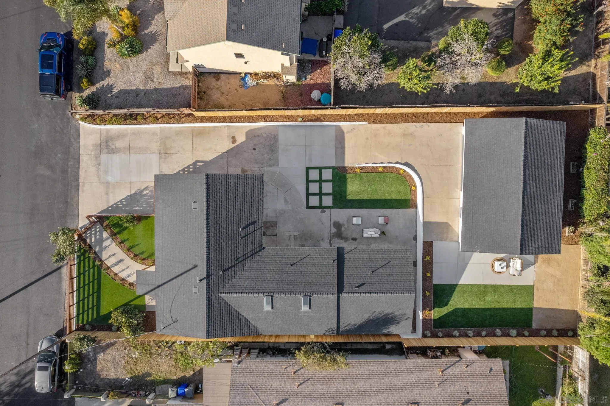1073 Golden Encinitas, CA 92024 - Photo 6 of 47 Gallery Image 6