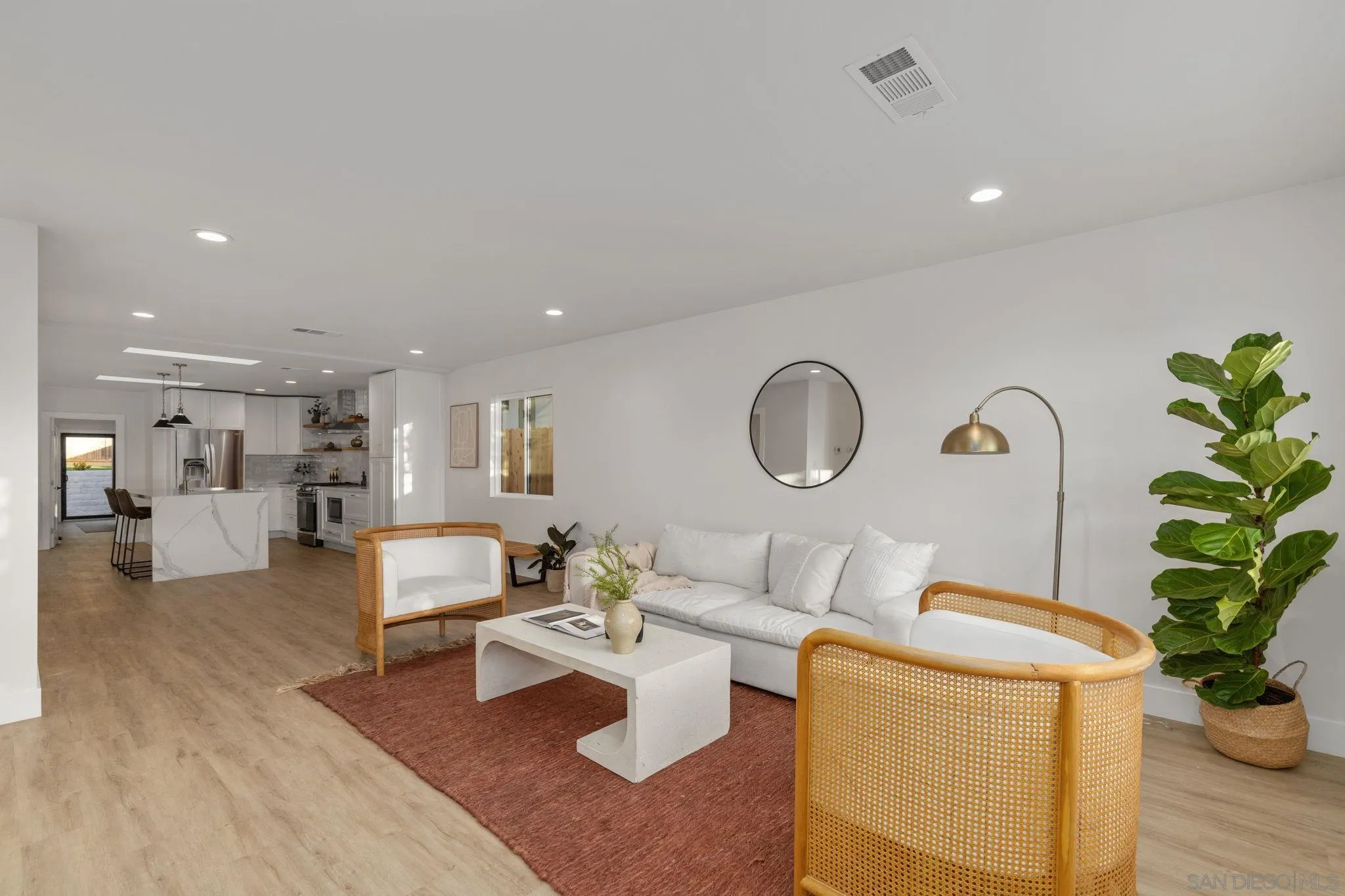 1073 Golden Encinitas, CA 92024 - Photo 8 of 47 Gallery Image 8
