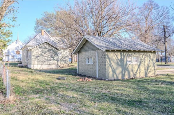 $125,000 | 503 North 11th Street, Fredonia, KS 66736