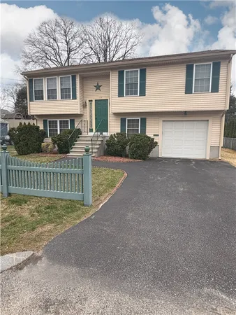 $414,900 | 124 St Leon Avenue, Woonsocket, RI 02895