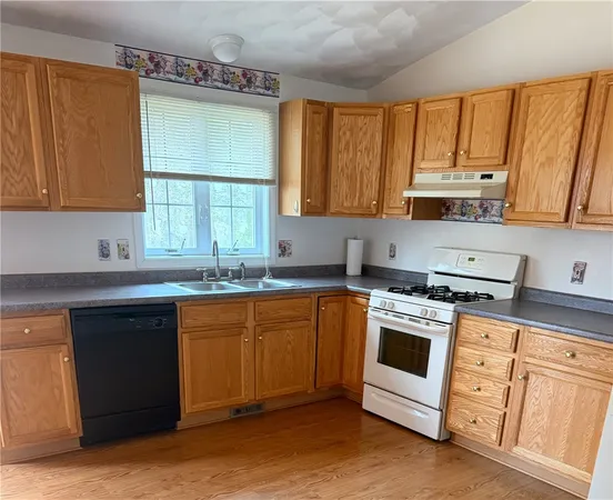 $414,900 | 124 St Leon Avenue, Woonsocket, RI 02895
