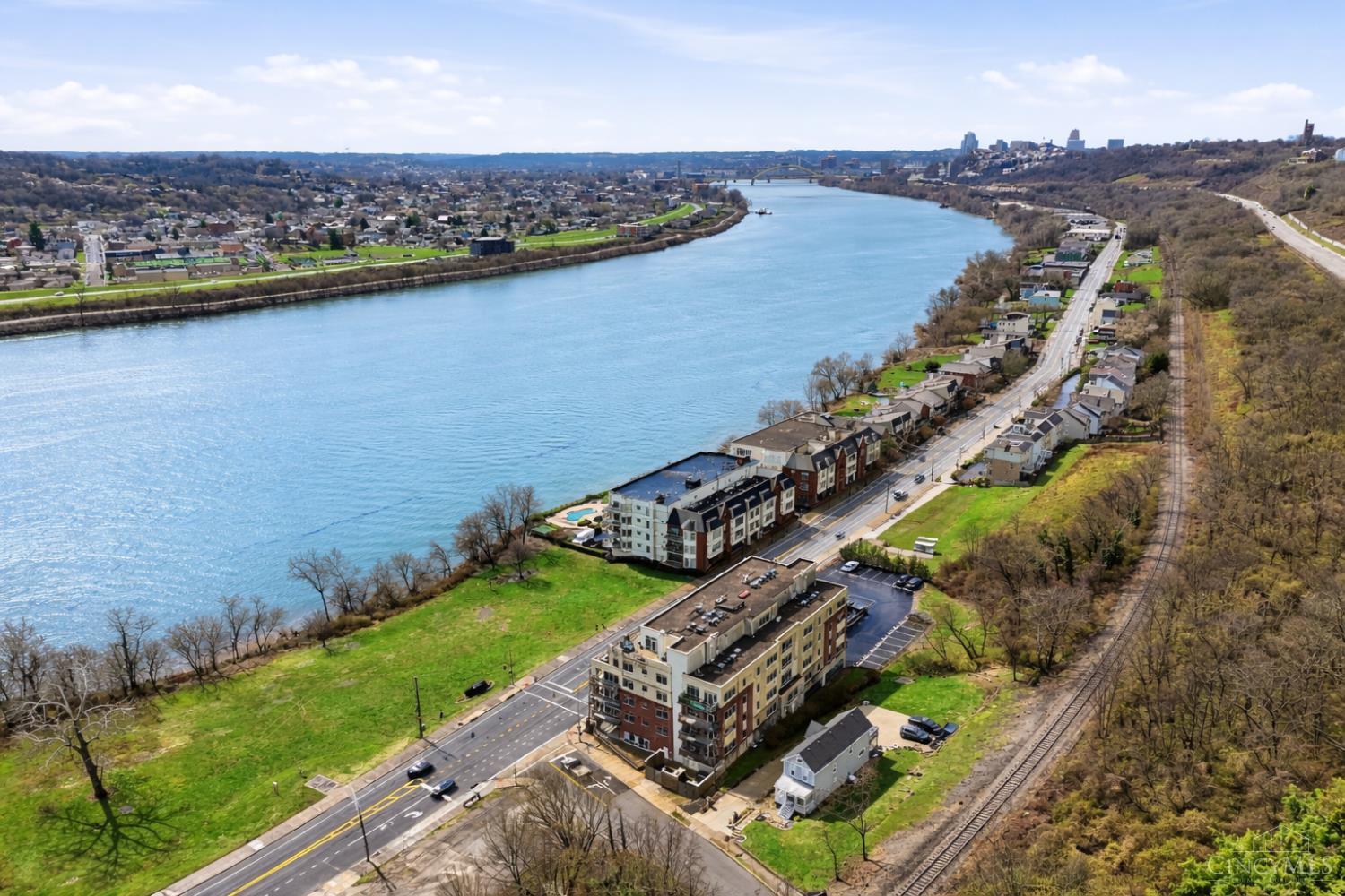 2235 Riverside Drive, Unit 306 Cincinnati, OH 45202 - Photo 45 of 59