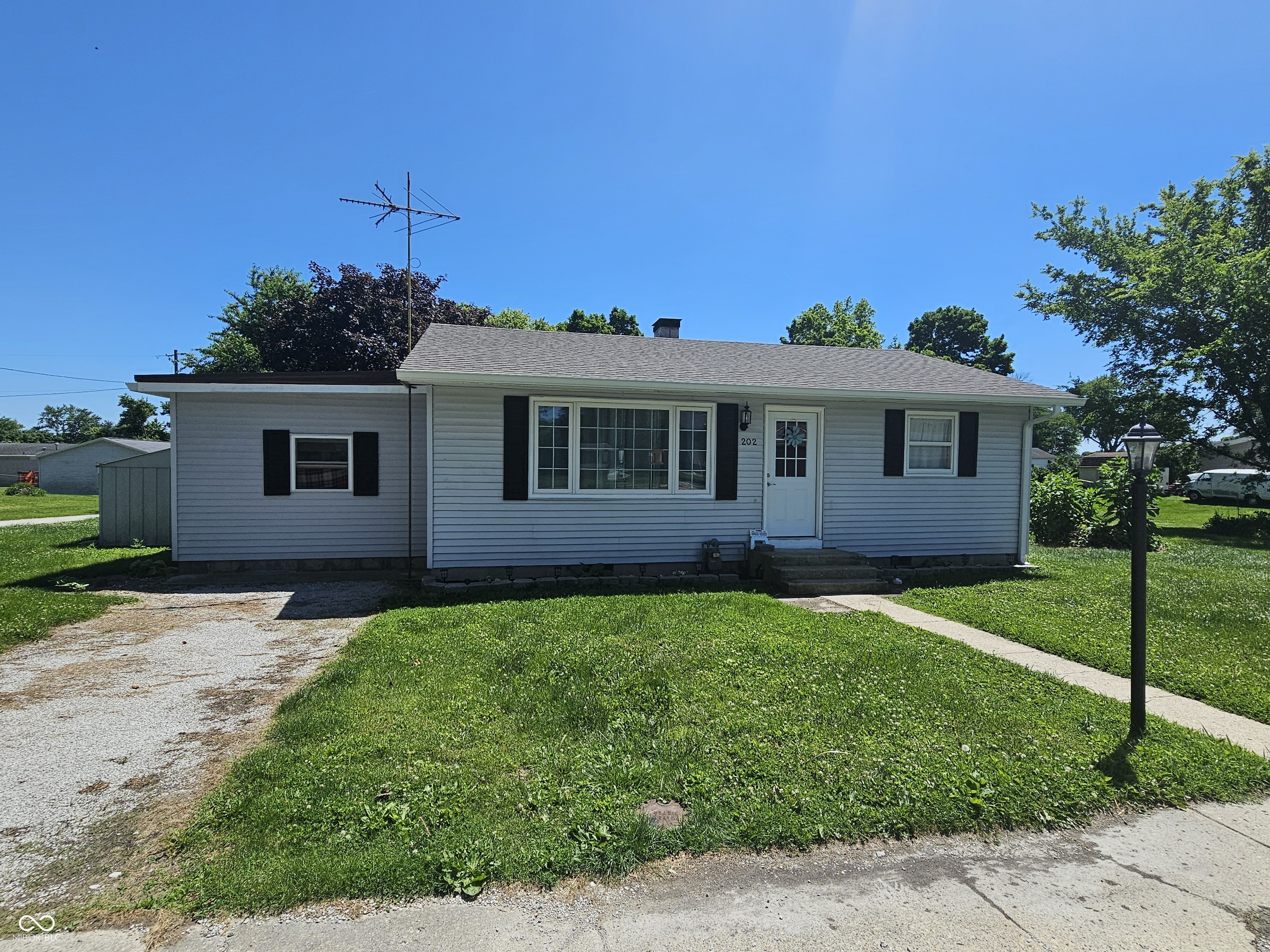 202 Walnut Street Bainbridge, IN 46105 - Photo 1 of 23