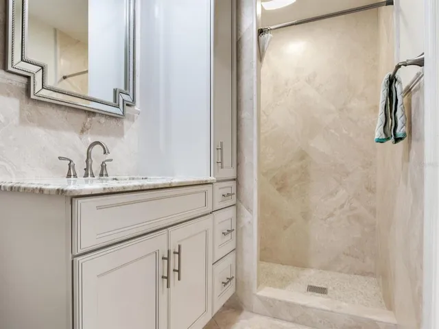 $2,149,998 | 5121 South Nichol Street, Tampa, FL 33611