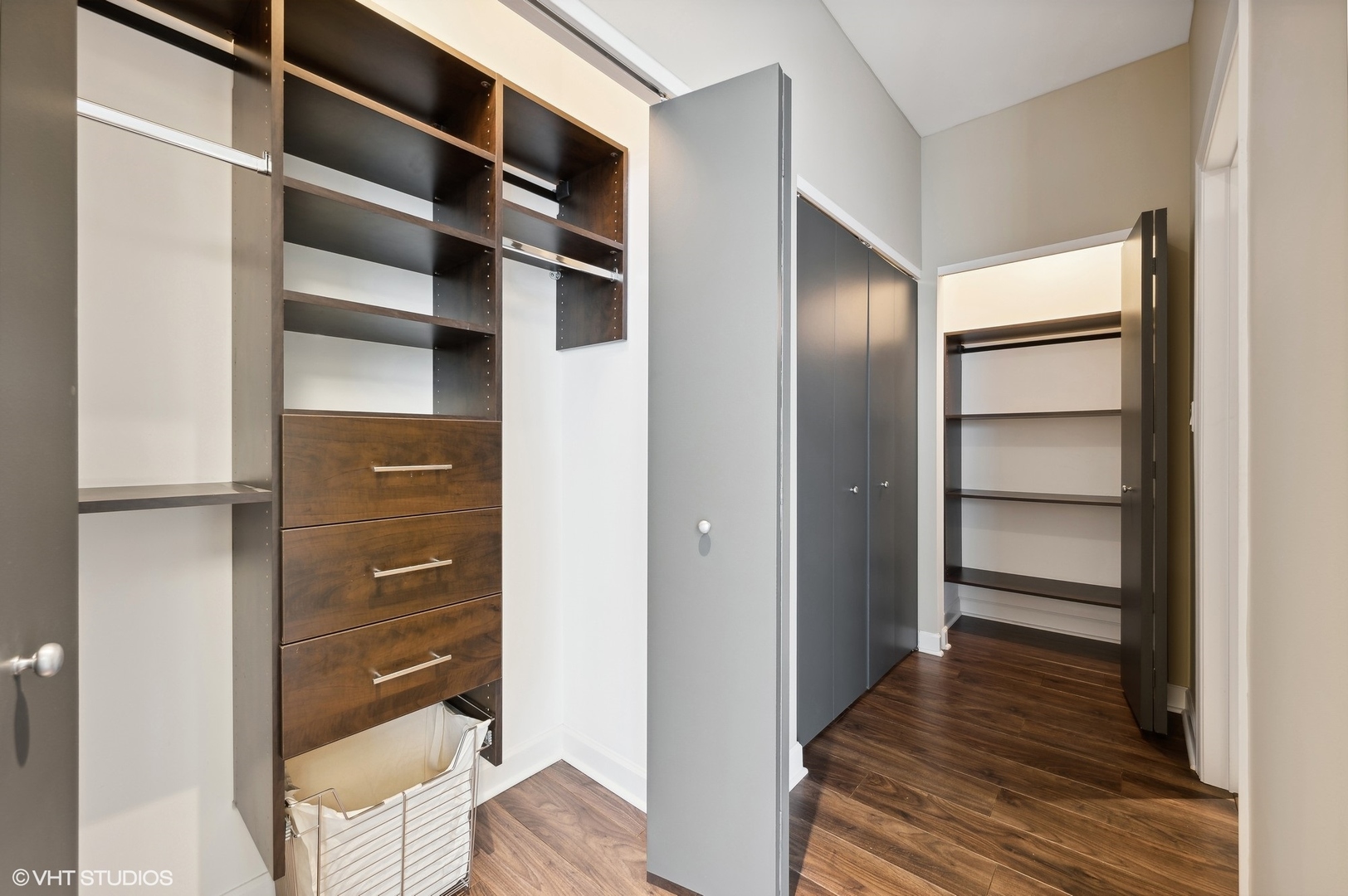 1201 South Prairie Avenue, Unit 4501 Chicago, IL 60605 - Photo 24 of 52 a view of walk in closet with empty racks
