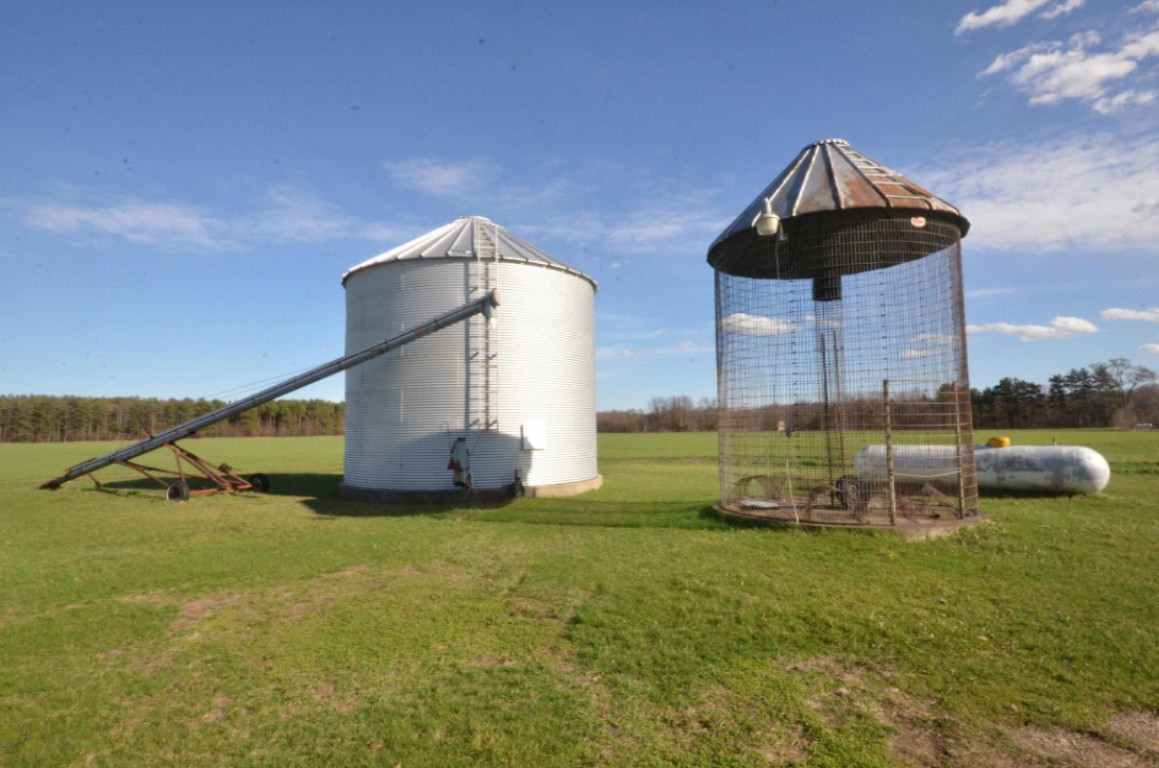 6231 Rook Road Plainwell, MI 49080 - Photo 19 of 34 20150417140522323982000000-o