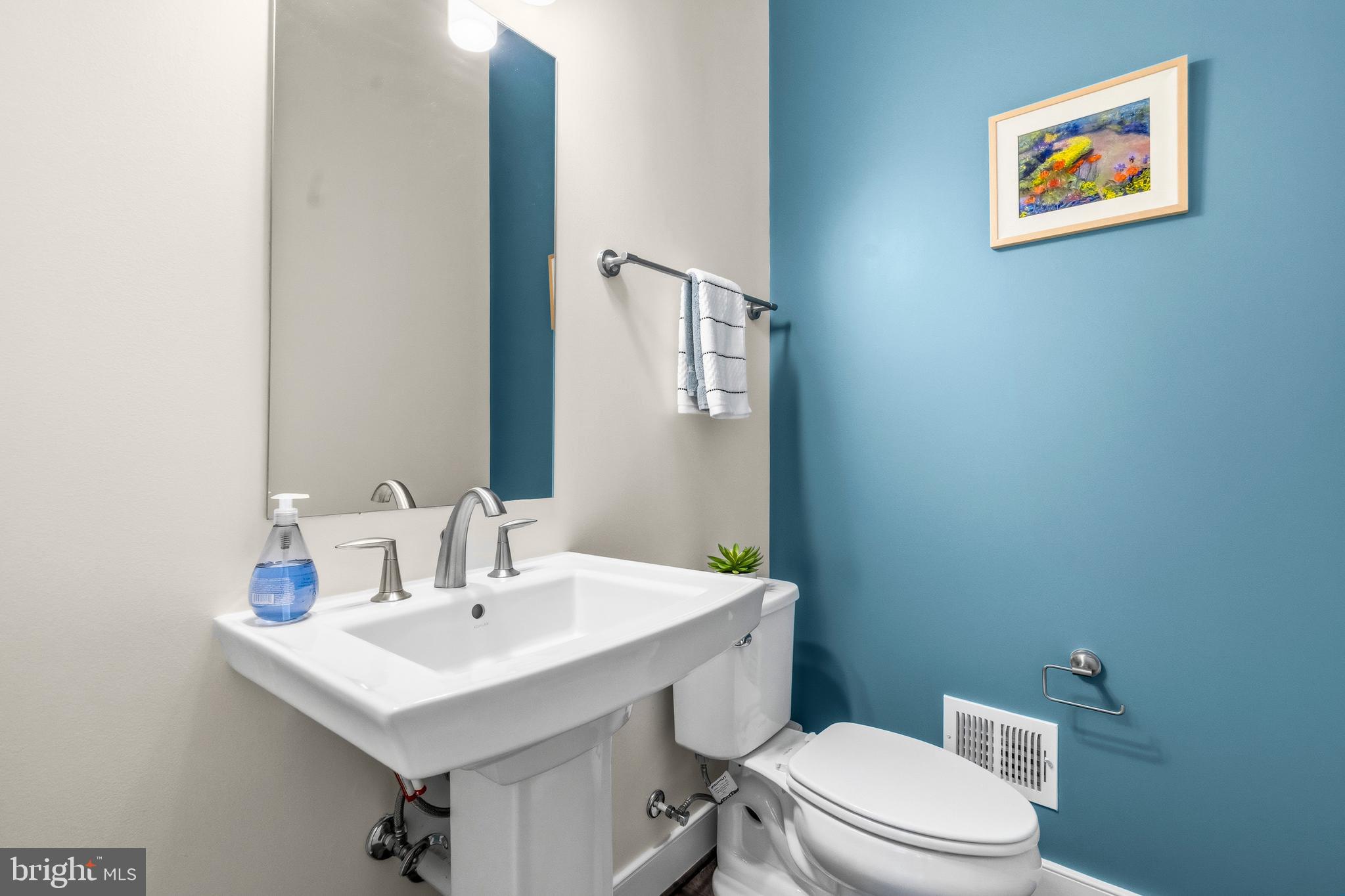 1878 Easterly Road Reston, VA 20190 - Photo 16 of 63