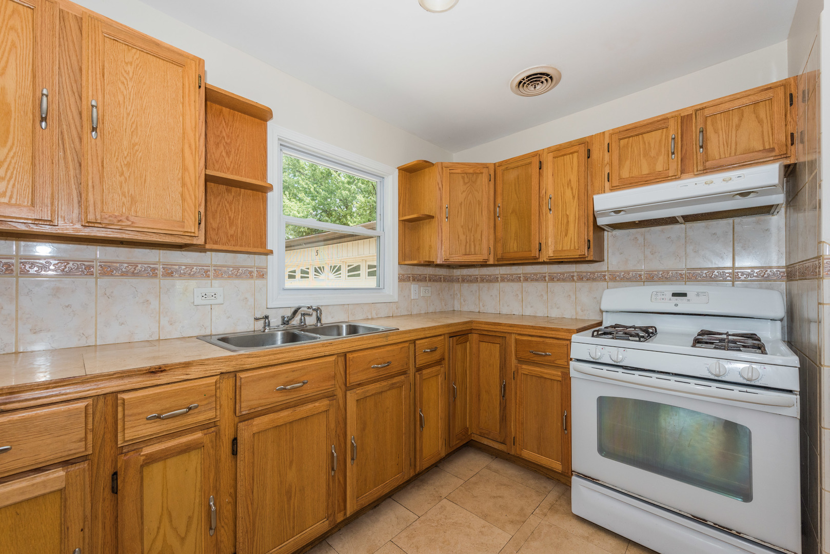 5 Highview Avenue Addison, IL 60101 - Photo 15 of 30