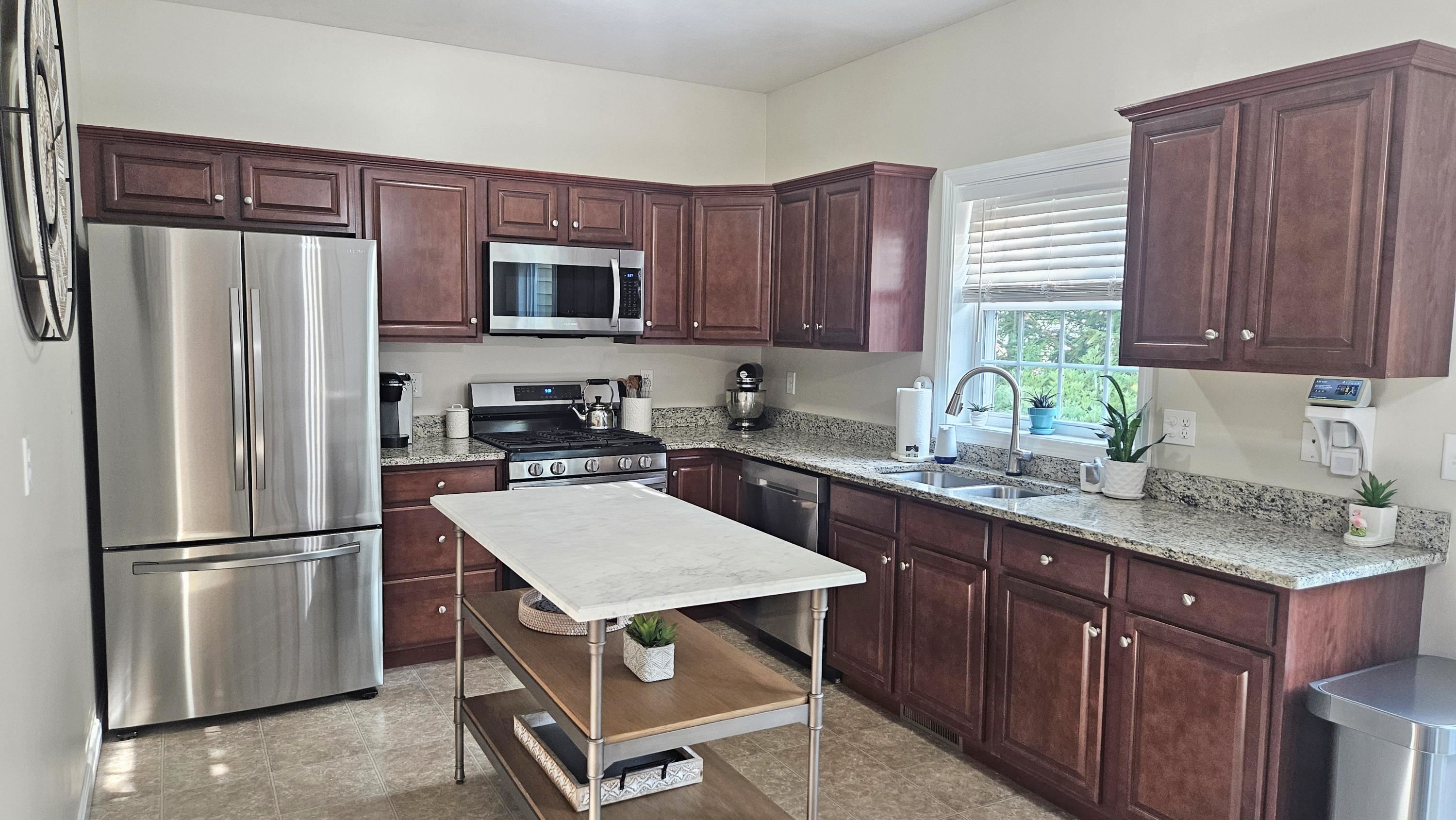 81 North High Street, Unit 17 Derry, NH 03038 - Photo 19 of 23