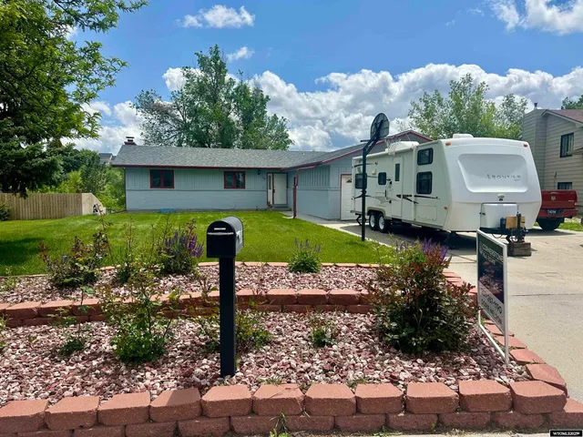 $415,000 | 1049 Cardiff, Casper, WY 82609