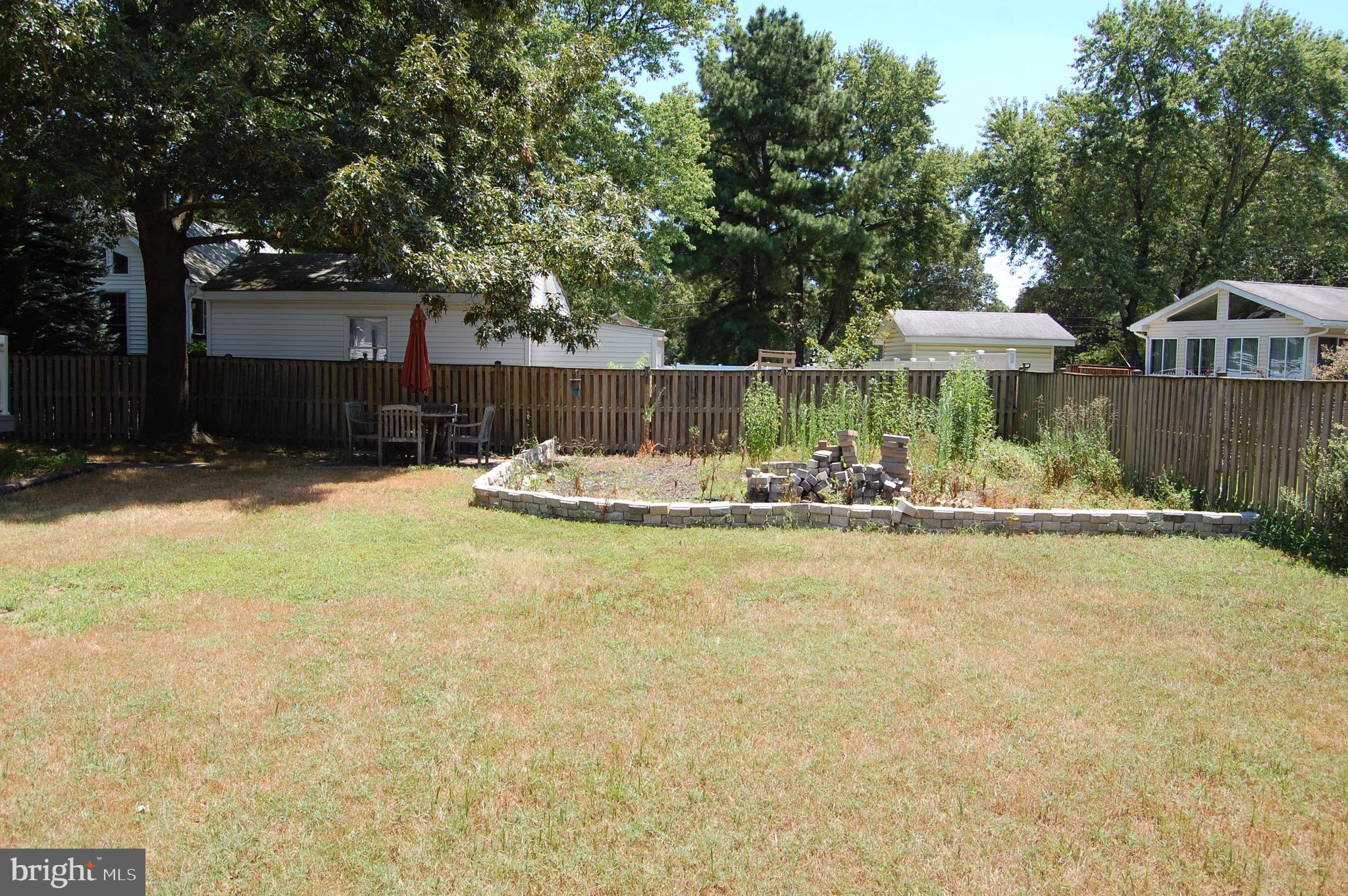 1213 Meadow View Road Pasadena, MD 21122 - Photo 16 of 19 Rear Yard & Garden Area