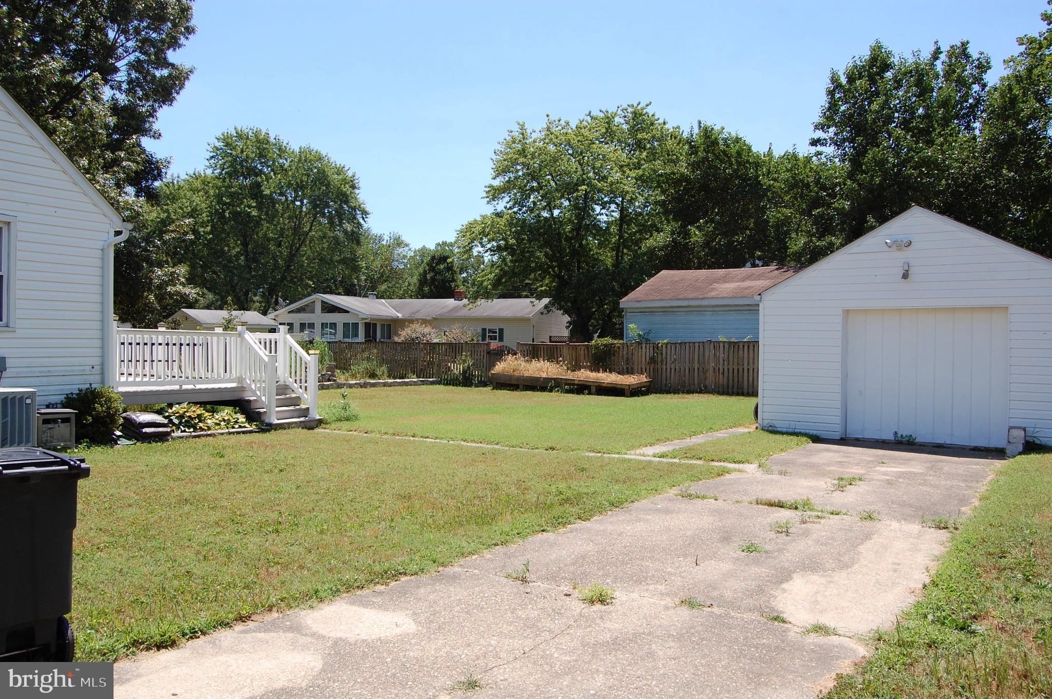 1213 Meadow View Road Pasadena, MD 21122 - Photo 3 of 19 Rear Yard & Garage