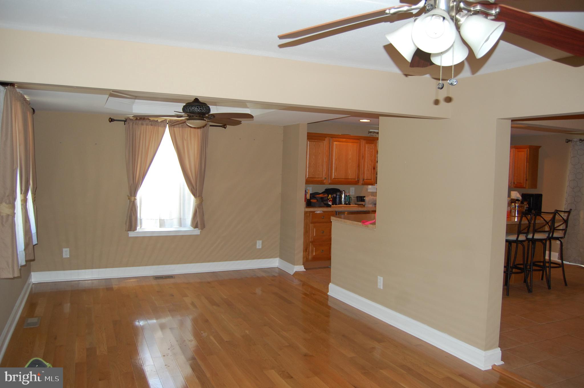 1213 Meadow View Road Pasadena, MD 21122 - Photo 7 of 19 Dining Area #-1