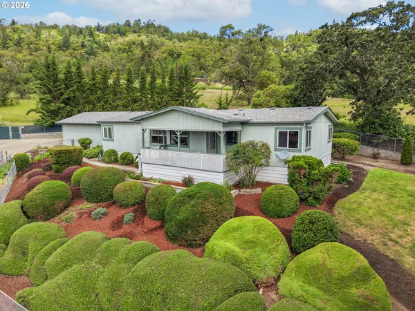 $330,000 | 199 West Cordelia Court, Roseburg, OR 97471