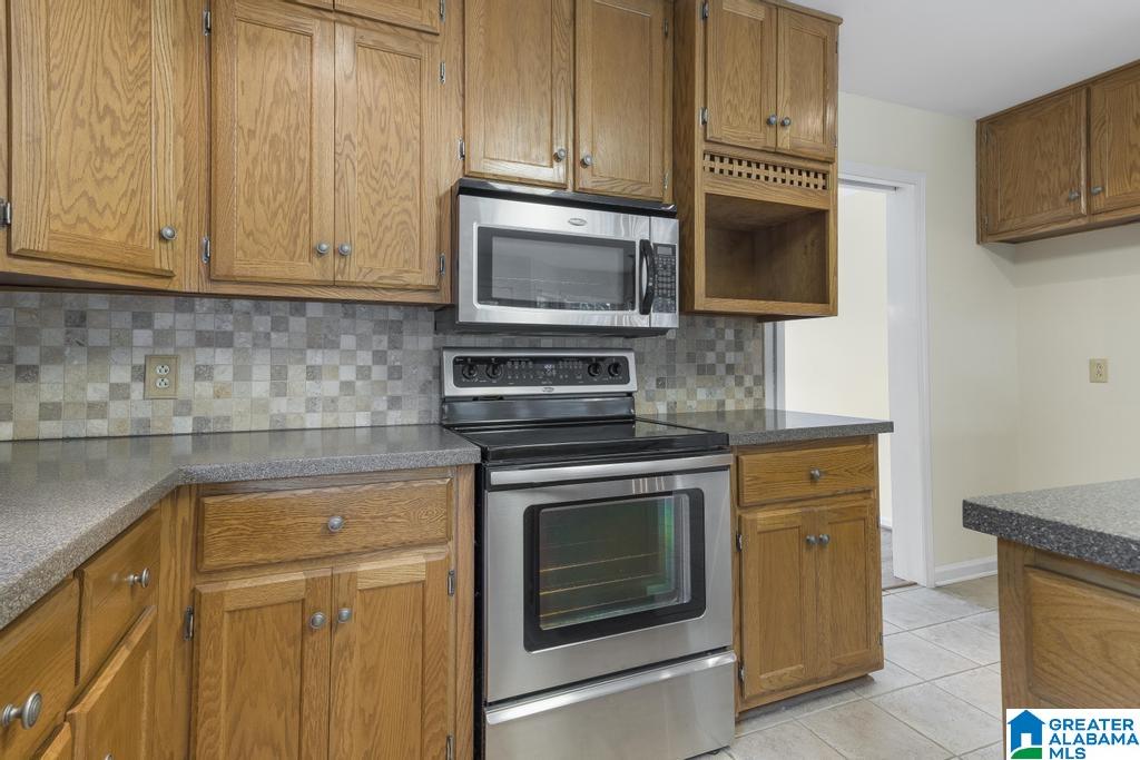 884 Springmeadow Drive Gardendale, AL 35071 - Photo 14 of 64
