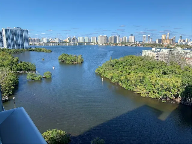 $690,000 | 16385 Biscayne Boulevard, Unit 1418, North Miami Beach, FL 33160